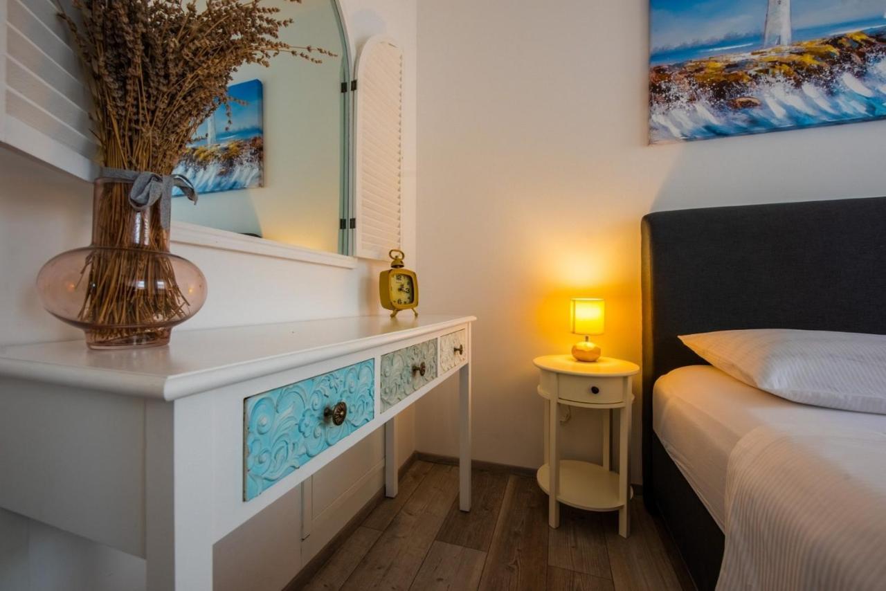 Apartman Paula Каштела Екстер'єр фото