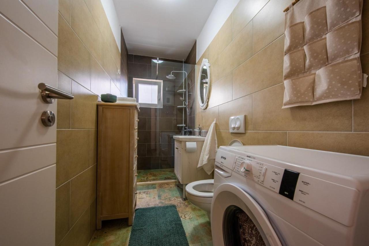 Apartman Paula Каштела Екстер'єр фото